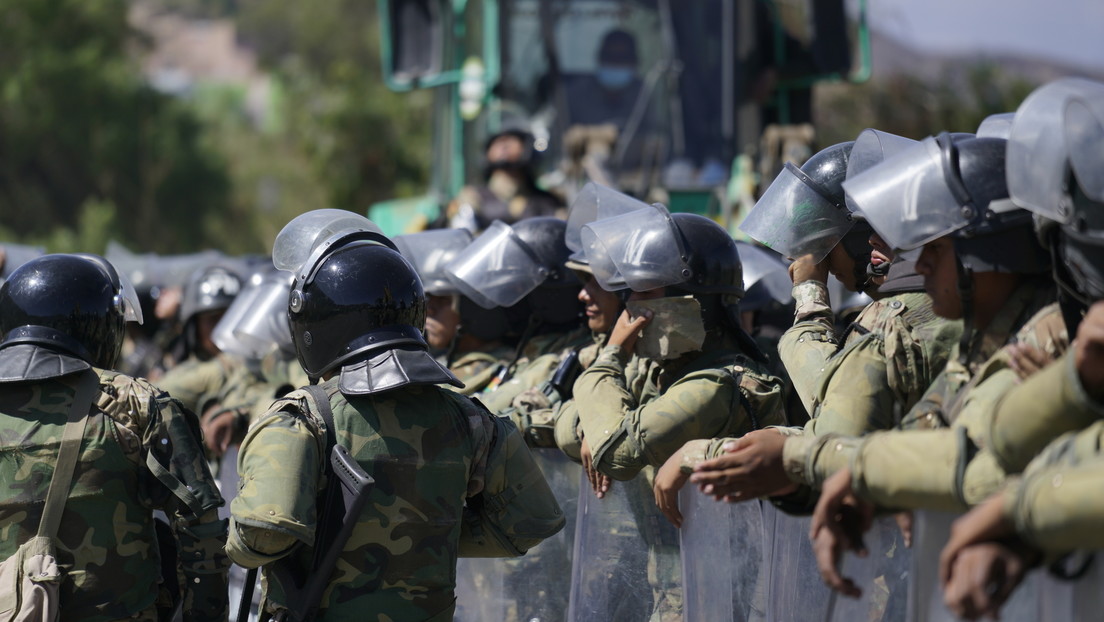 Bolivia despliega más de 8.000 militares en las fronteras para frenar la fuga de alimentos