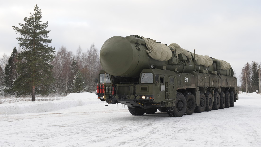 Putin reta a Occidente a un 'duelo' para probar la eficacia del Oréshnik