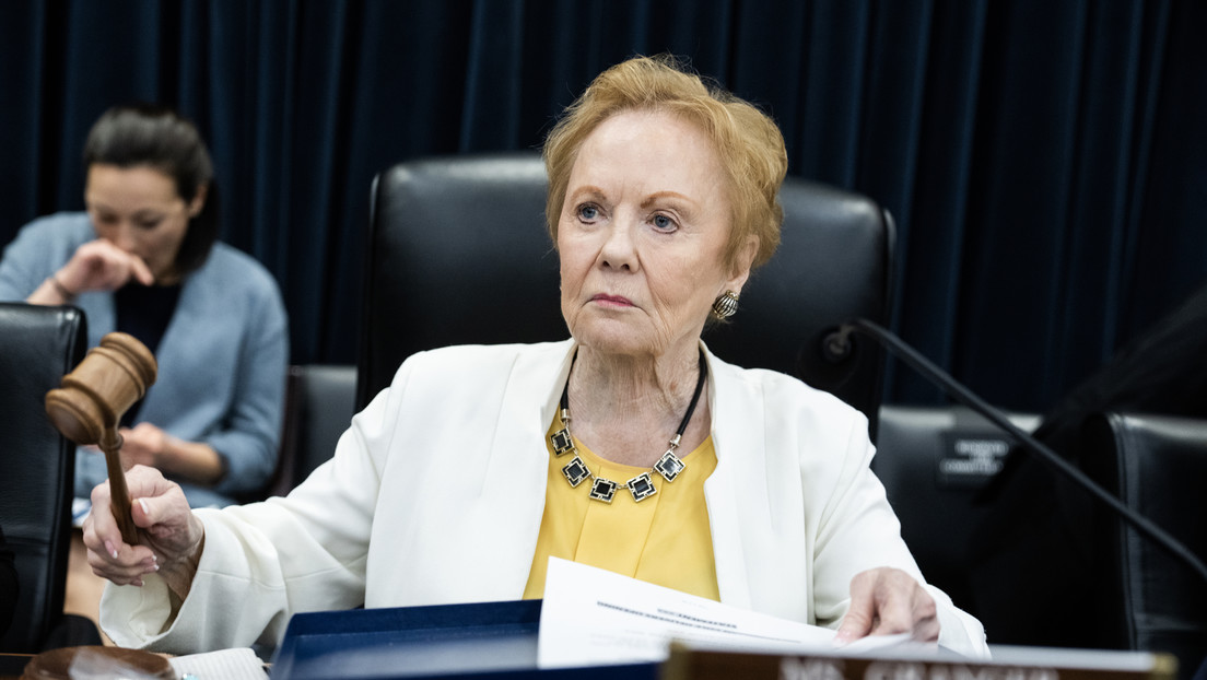 Descubren en un asilo mental a la legisladora de EE.UU. que llevaba meses sin aparecer en los debates