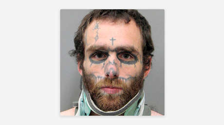 Criminal con una calavera tatuada en la cara es condenado a 100 años de prisión