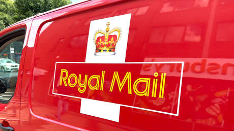 Reino Unido aprueba la venta del servicio postal Royal Mail a multimillonario checo