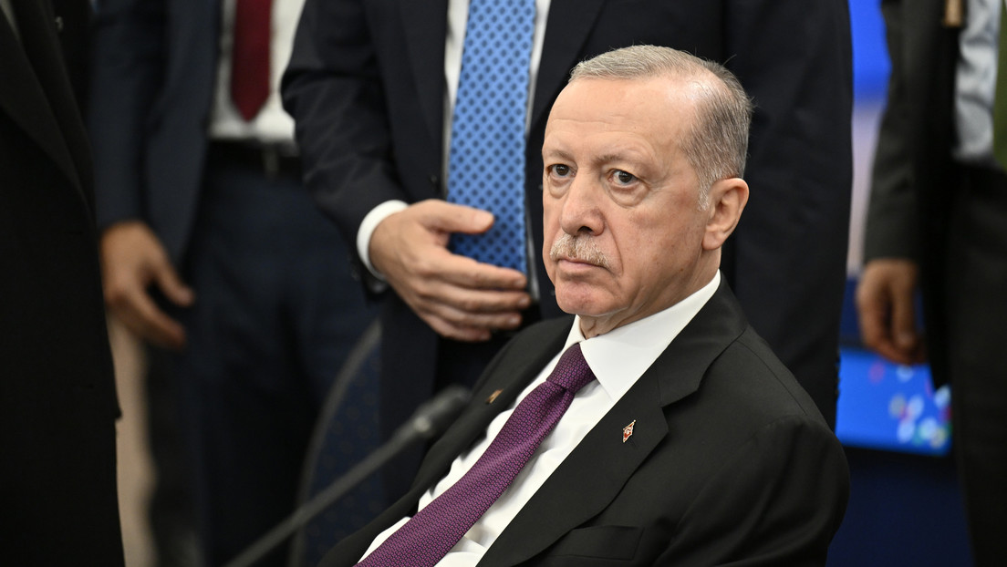 Erdogan: Turquía puede "aplastar" a todos los terroristas en Siria