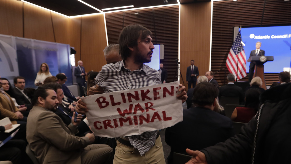 Atrocidades en Gaza "perseguirán a Blinken por el resto de su vida", dice exdiplomática de EE.UU.