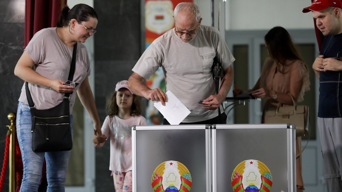 "Se han puesto una corona que nadie les ha dado": Bielorrusia responde a las críticas de Blinken