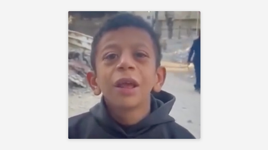 "Quiero visitar la tumba de mi madre": Un niño de Gaza responde qué hará el primer día de la tregua
