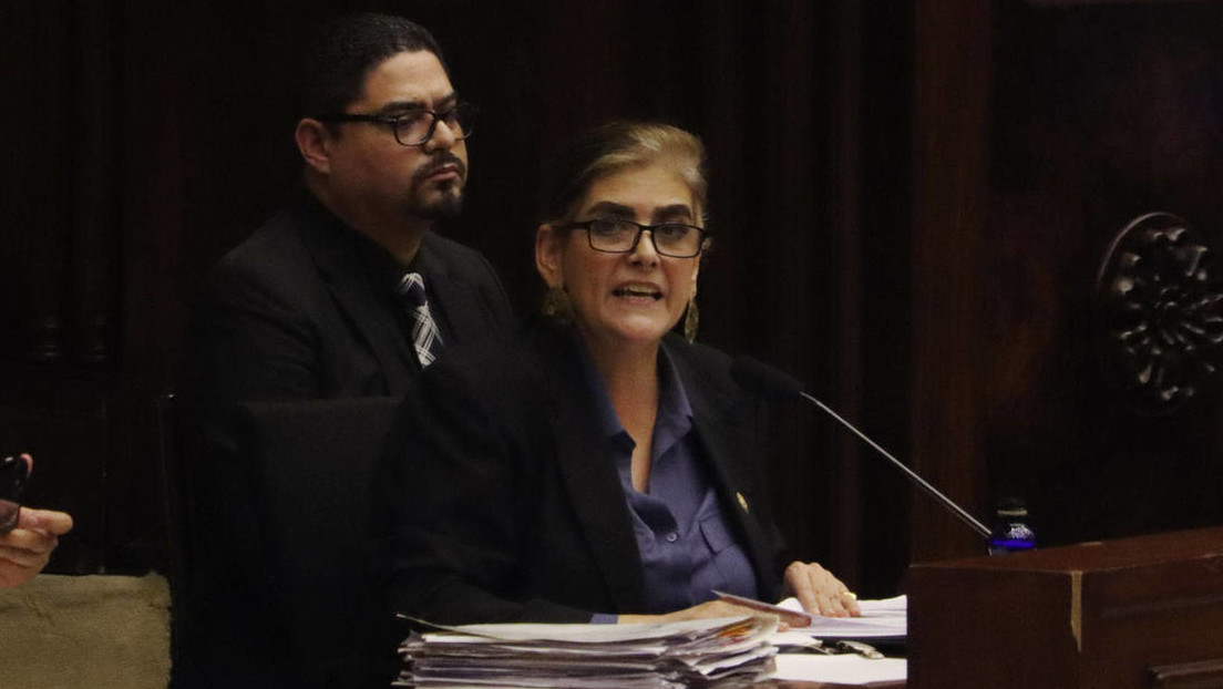 Ministra ecuatoriana asegura que EE.UU. "copia" a Noboa