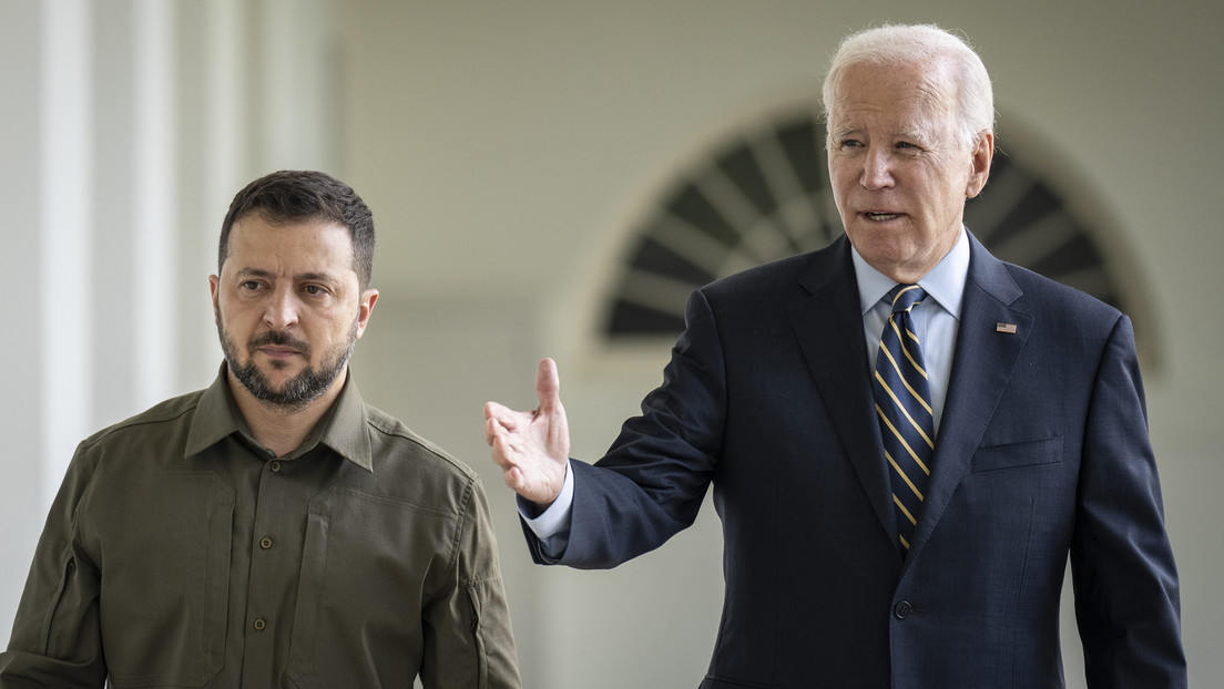 "Se lo pedía a Biden en persona": Zelenski cuenta cómo intentó armarse antes del conflicto con Rusia