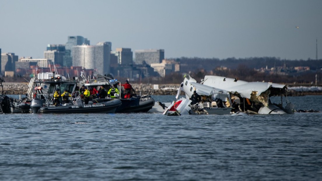 Así se ve el lugar del siniestro aéreo en Washington D.C. a la luz del día (FOTOS)