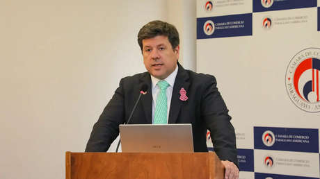 Ministro paraguayo plantea eliminar salario mínimo para que empresas vean "un país espectacular"