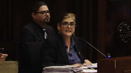 Ministra ecuatoriana asegura que EE.UU. "copia" a Noboa