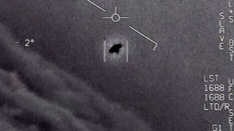 "Algo se mueve a cientos de km por hora": Congresista de EE.UU. cree que extraterrestres se esconden en el mar