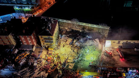 VIDEO: Colapsa un edifico residencial en Turquía