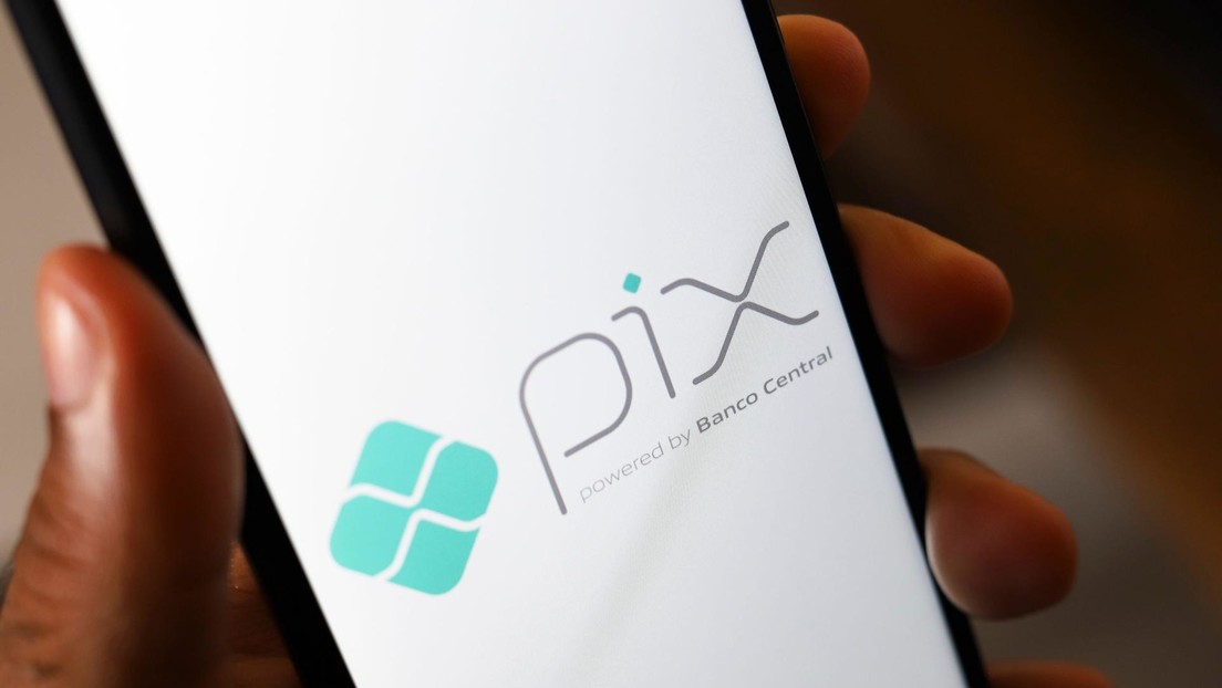 Meta gana dinero con campaña de 'fake news' en Brasil