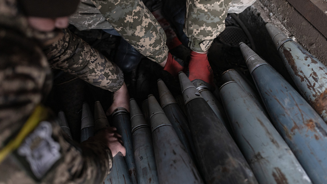 Ucrania tiene "todo lo necesario para poseer al menos armas nucleares 'sucias'", dice excanciller