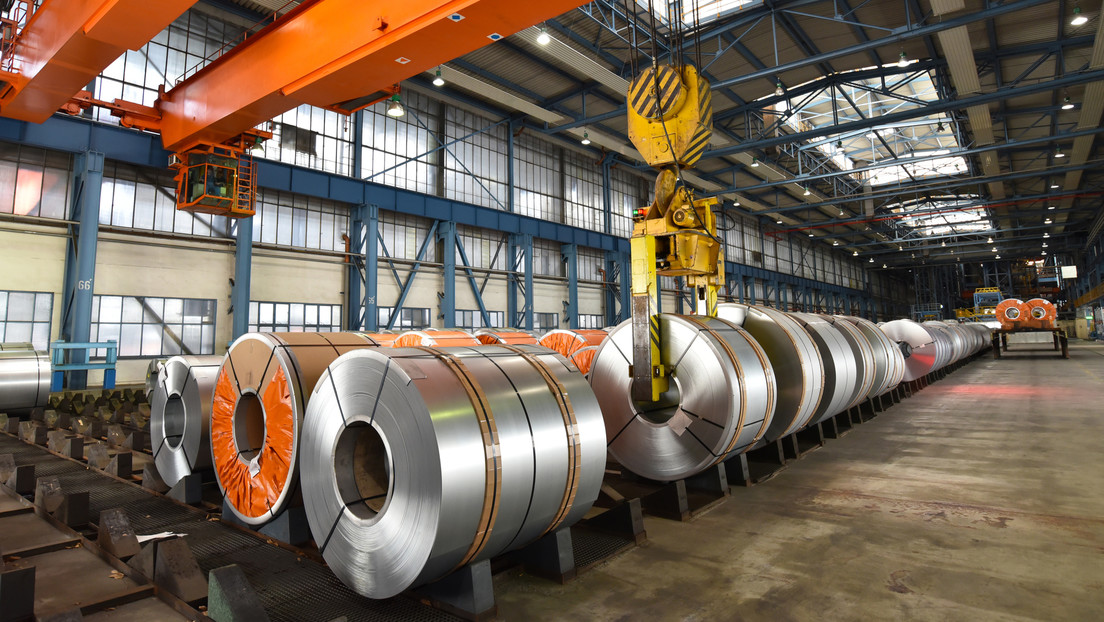 Trump impone aranceles del 25 % sobre el acero y el aluminio