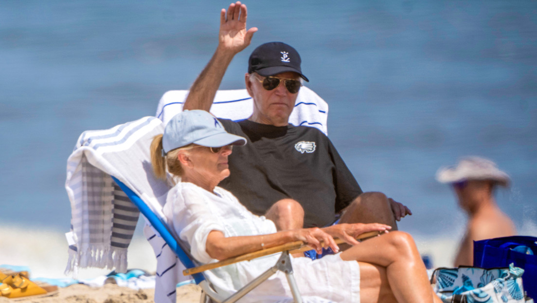 '¿Enfadados o agradecidos?': Joe Biden pasó de vacaciones un año y medio de su mandato