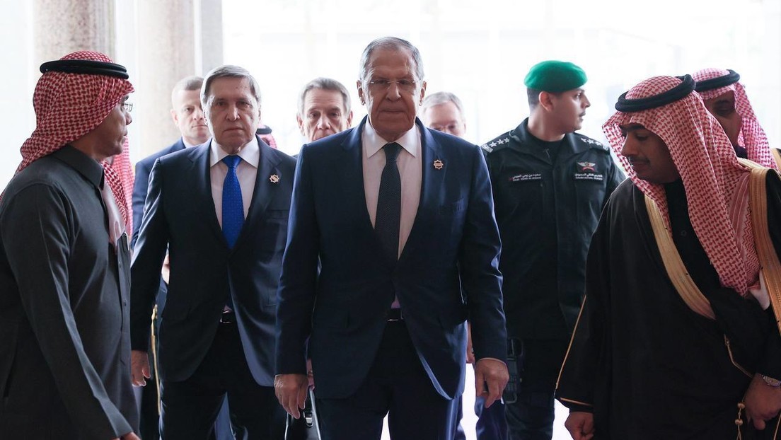 Inician las conversaciones entre Rusia y EE.UU. en Arabia Saudita