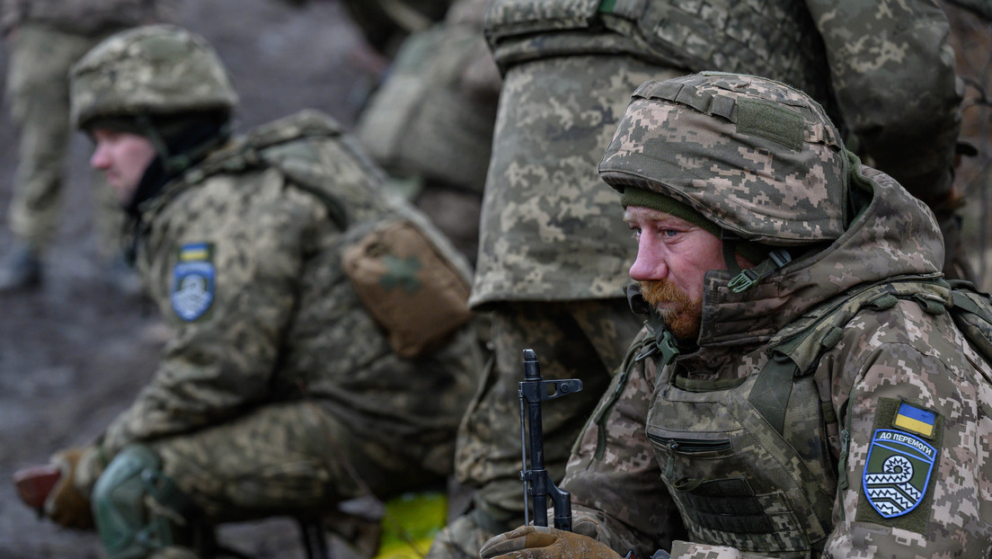 Times: El Ejército ucraniano no respeta los contratos de sus militares