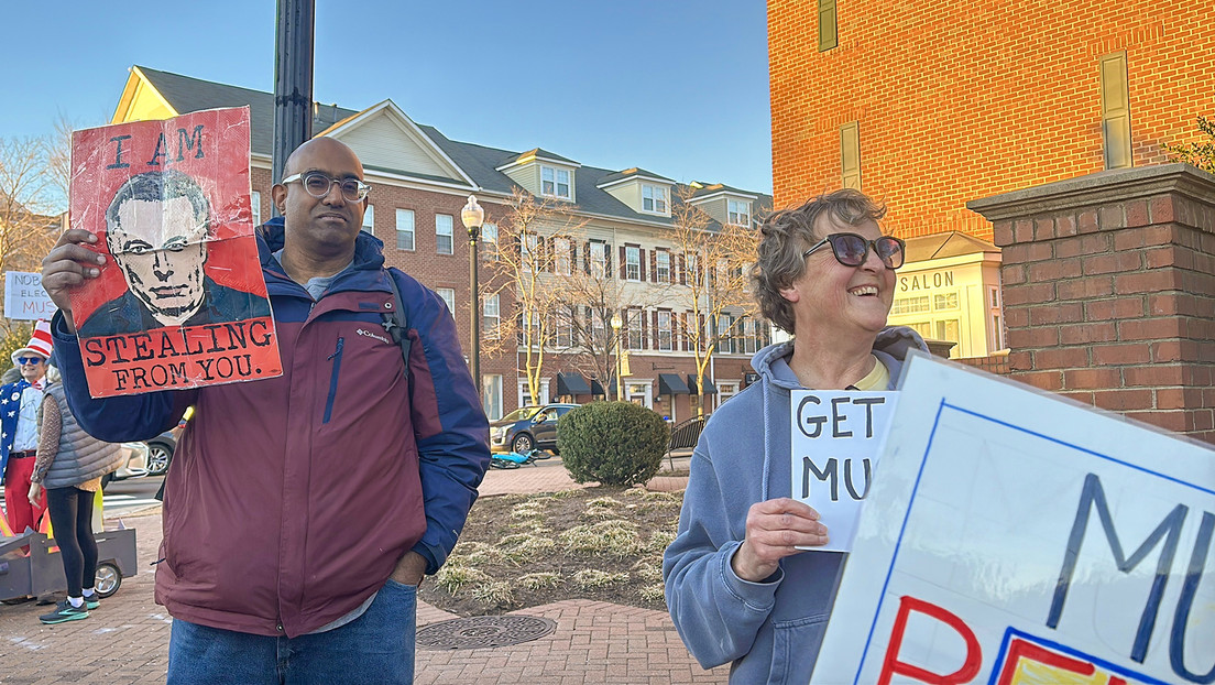 Un tercio de los empleados del DOGE de Musk renuncian en señal de protesta
