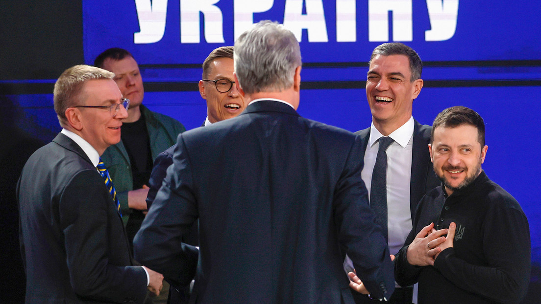 "Un miedo infantil que paraliza": Opositor ucraniano cree que algunos países de Occidente "le tienen pánico a Rusia"