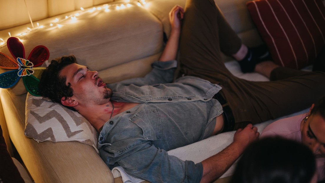 Una divertida noche que terminó en resaca: 'viudas negras' no cesan en su ofensiva en Argentina