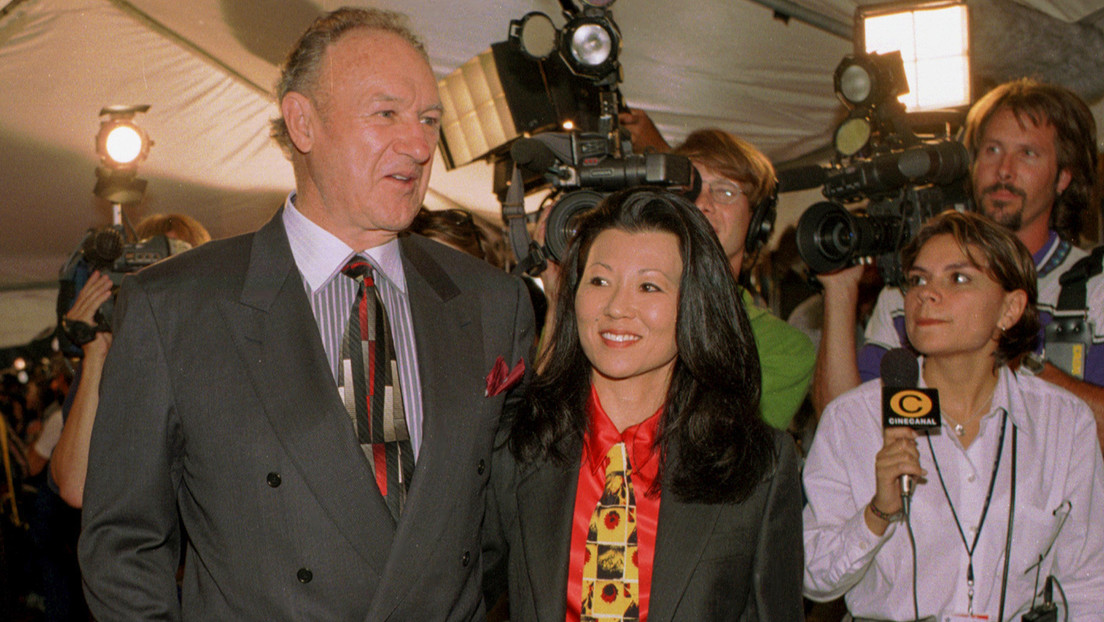 "¡Maldición!": Filtran la llamada al 911 de quien encontró muertos a Gene Hackman y su esposa