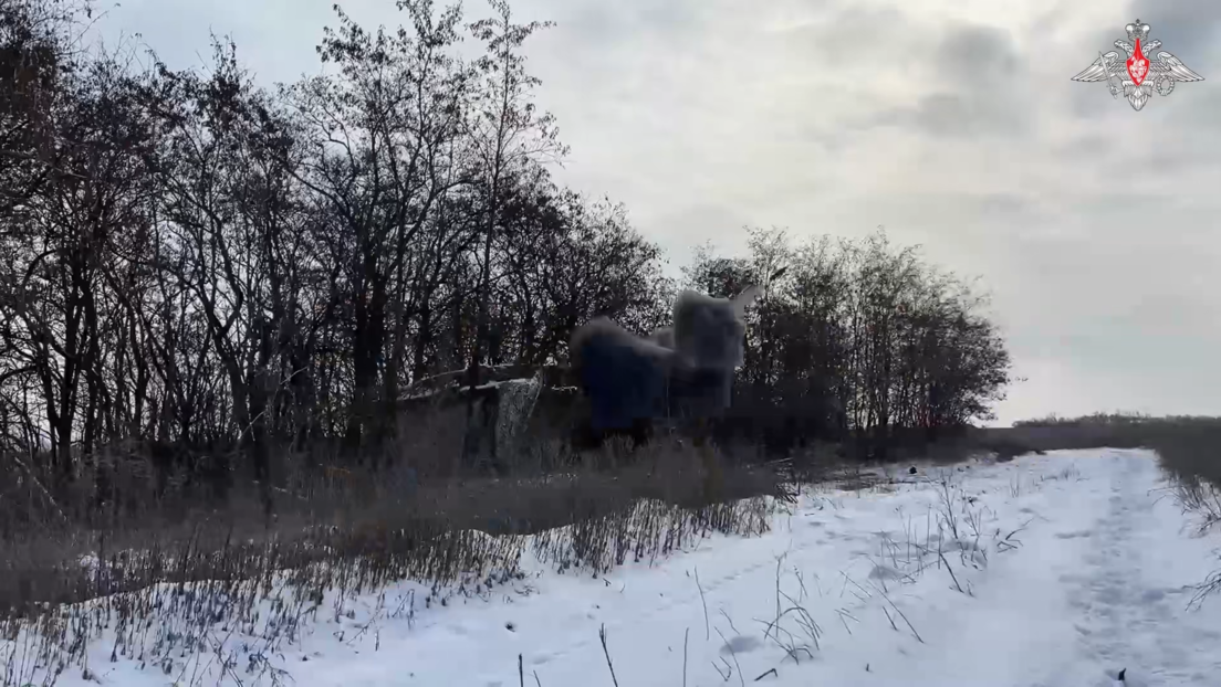 VIDEO: Obuses rusos destruyen objetivos ucranianos localizados por comandos de reconocimiento