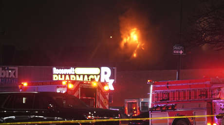 "¡Allahu akbar! ¿Qué demonios?": Escalofriantes videos de la caída de aeronave en Filadelfia