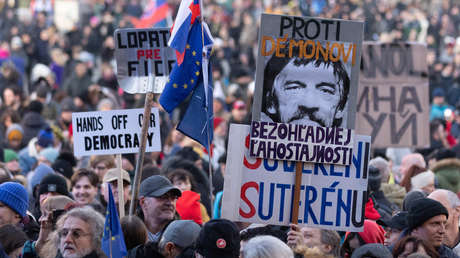 "Zelenski nos odia": Fico, sobre implicación de Kiev en el intento de golpe de Estado en Eslovaquia