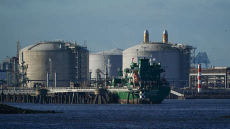 Reino Unido espera librarse de los aranceles de Trump con dinero