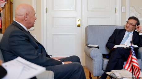 Petro aborda asuntos migratorios con el encargado de Negocios de EE.UU. en Colombia