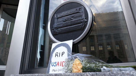 VIDEO: Borran 'los rastros' de USAID de su sede