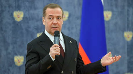 "Al borde del apocalipsis": Medvédev explica por qué el diálogo de Rusia y EE.UU. no fue posible antes