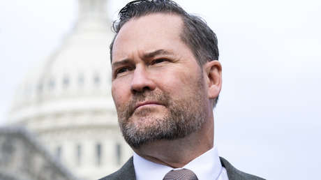 Waltz: Trump no tolerará una "escalada retórica y la oposición" de Zelenski