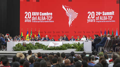 "Acción injerencista con fines extorsivos": ALBA-TCP reacciona a decisión de Trump contra Venezuela