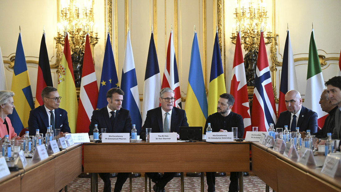 Medvédev: "Trump ya no quiere alimentar al perro faldero nazi de Kiev, recogido por una Europa decrépita"