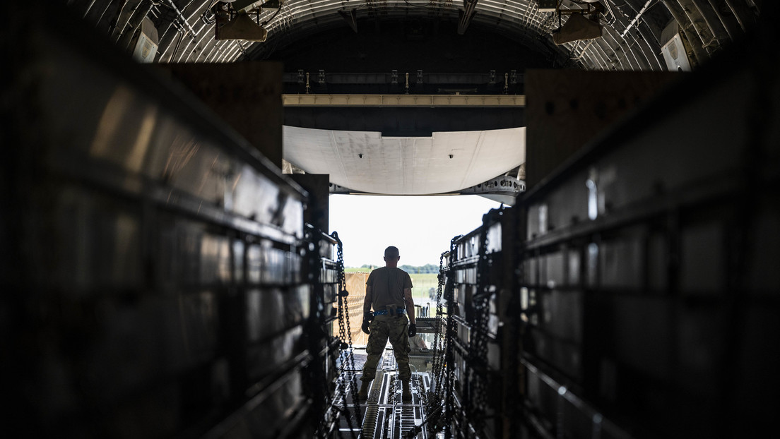 Trump mantiene en pie la suspensión del envío de ayuda militar a Kiev