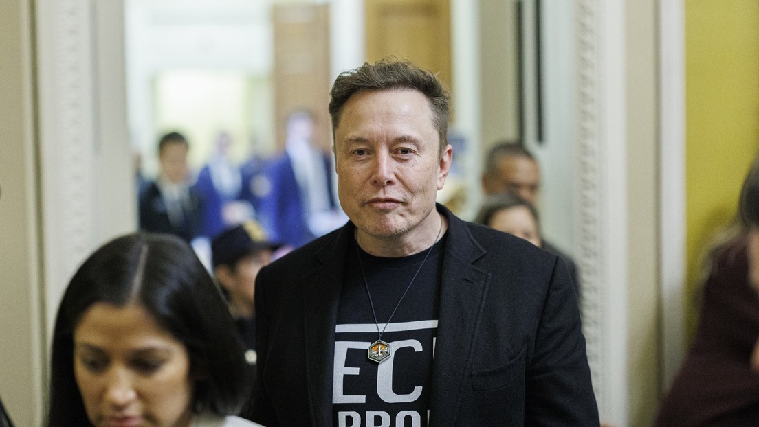 Congresista promete "aplicar un lanzallamas al despilfarro" detectado por Musk