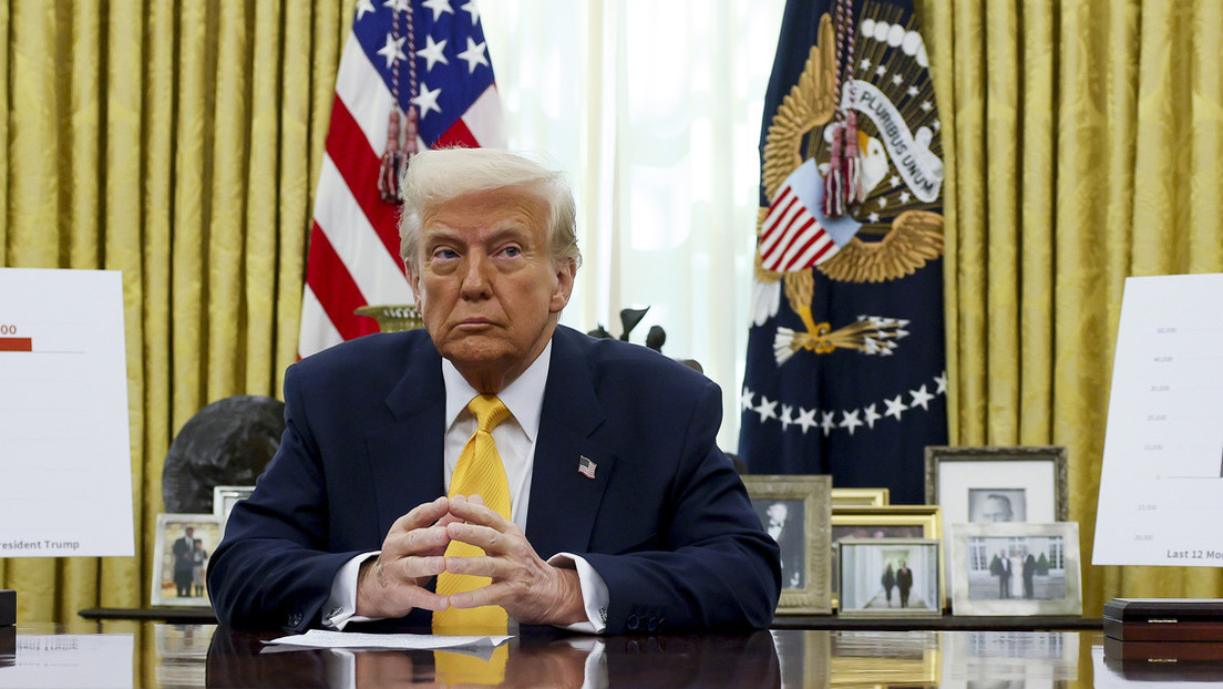 Trump no descarta reanudar el intercambio de inteligencia con Kiev: "Casi lo hemos hecho"