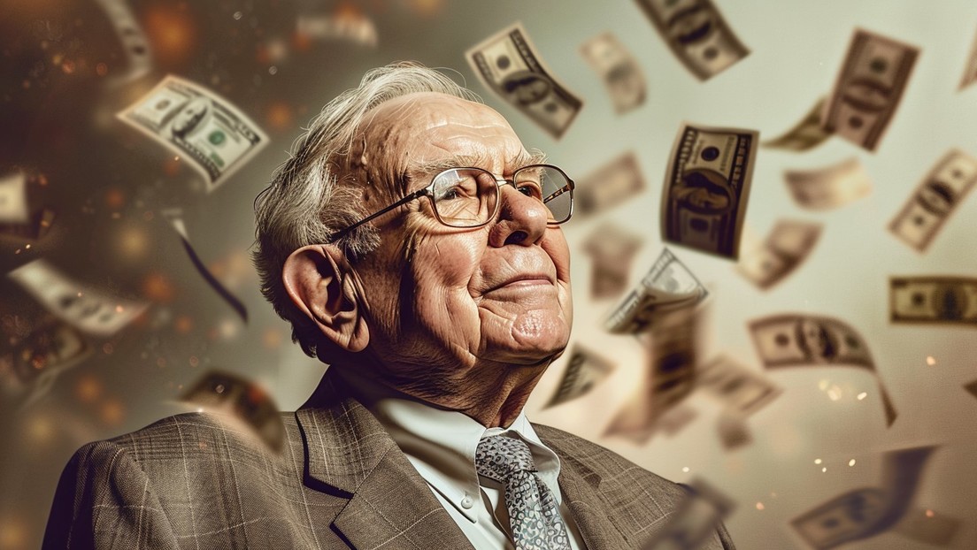 ¿Por qué Warren Buffett vende activos y acumula una cantidad récord de dinero en efectivo?