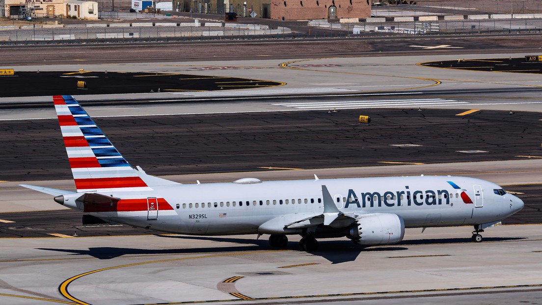 VIDEOS: Evacúan de emergencia un avión en EE.UU. por incendio