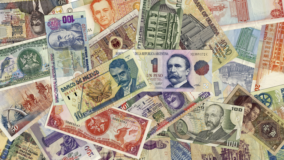 Un país suramericano lleva décadas imprimiendo monedas y billetes con el escudo equivocado