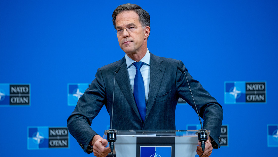 Lavrov califica al jefe de la OTAN de "hombre ridículo y patético"