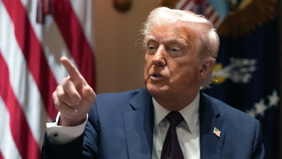 Trump anuncia aranceles del 25 % a todos los vehículos no fabricados en EE.UU.