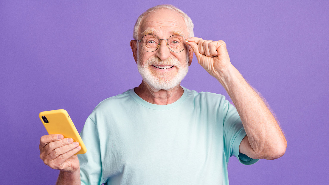 Desactivar una función popular en el móvil puede revertir el envejecimiento en 10 años