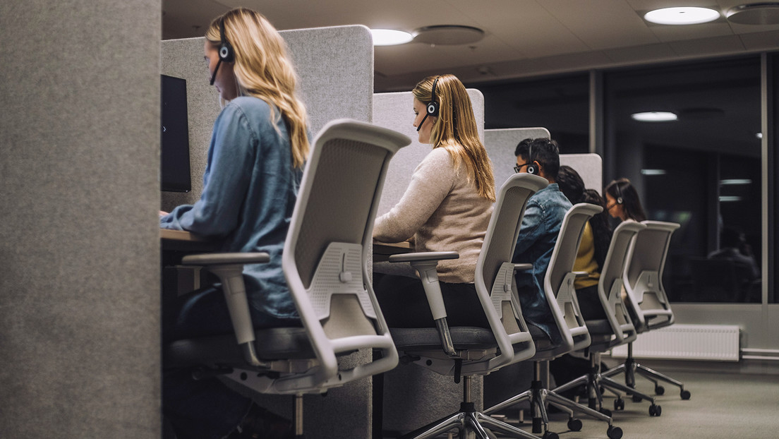 Una empresa formará a 'zoomers' para que pierdan este miedo propio de su generación