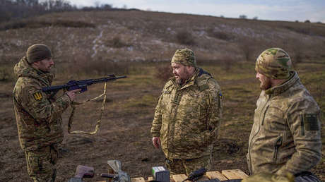 Militar ucraniano: Zelenski "resistió" en Washington, pero ahora estamos "jodidos"