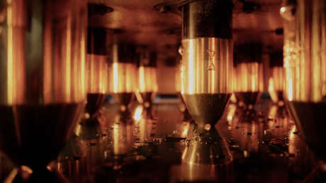 VIDEO: Así se producen los terminales de Starlink