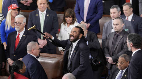 Los demócratas abuchean y obstruyen el discurso de Trump en el Congreso (VIDEO)
