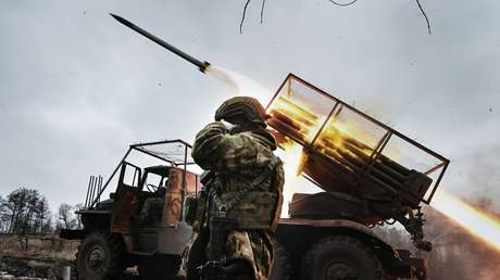 Rusia ataca aeródromos militares y almacenes de drones en Ucrania